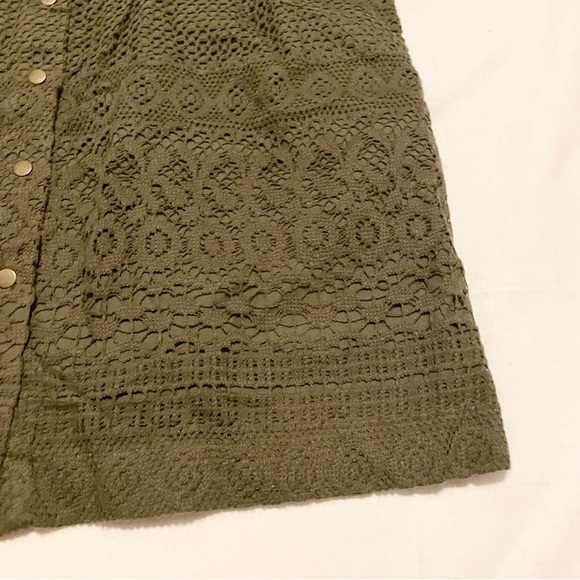 Vera Moda Lace Women’s Top Size Medium - Picture 9 of 16